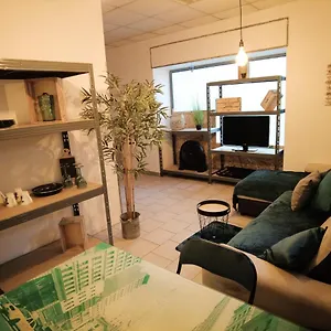 Appartement L'atelier H24,cosy,port,plage,wifi,netflix, La Seyne-sur-Mer